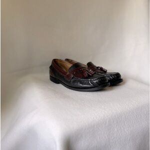 Dockers Size 9.5 Men’s Black/Burgundy Leather Tassels Loafers.